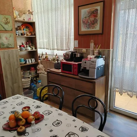 Hotel семеен старият град