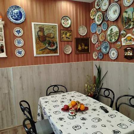 семеен старият град 3*