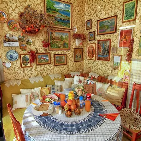 семеен старият град Hotel 3*